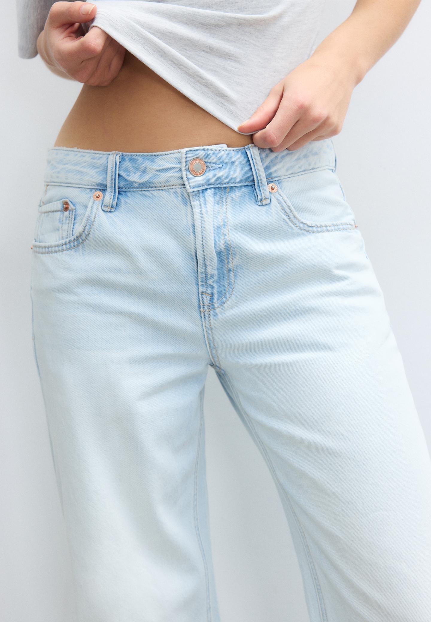 LOW WAIST WIDE-LEG JEANS by STRADIVARIUS