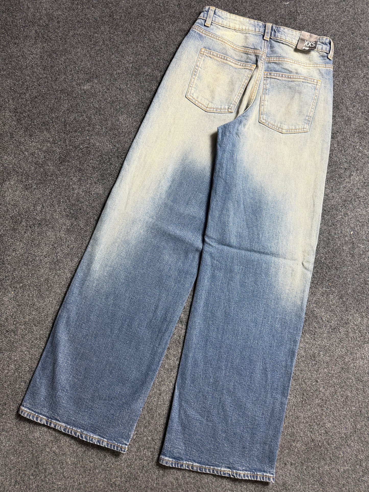 FB SISTER UNISEX BAGGY JEANS