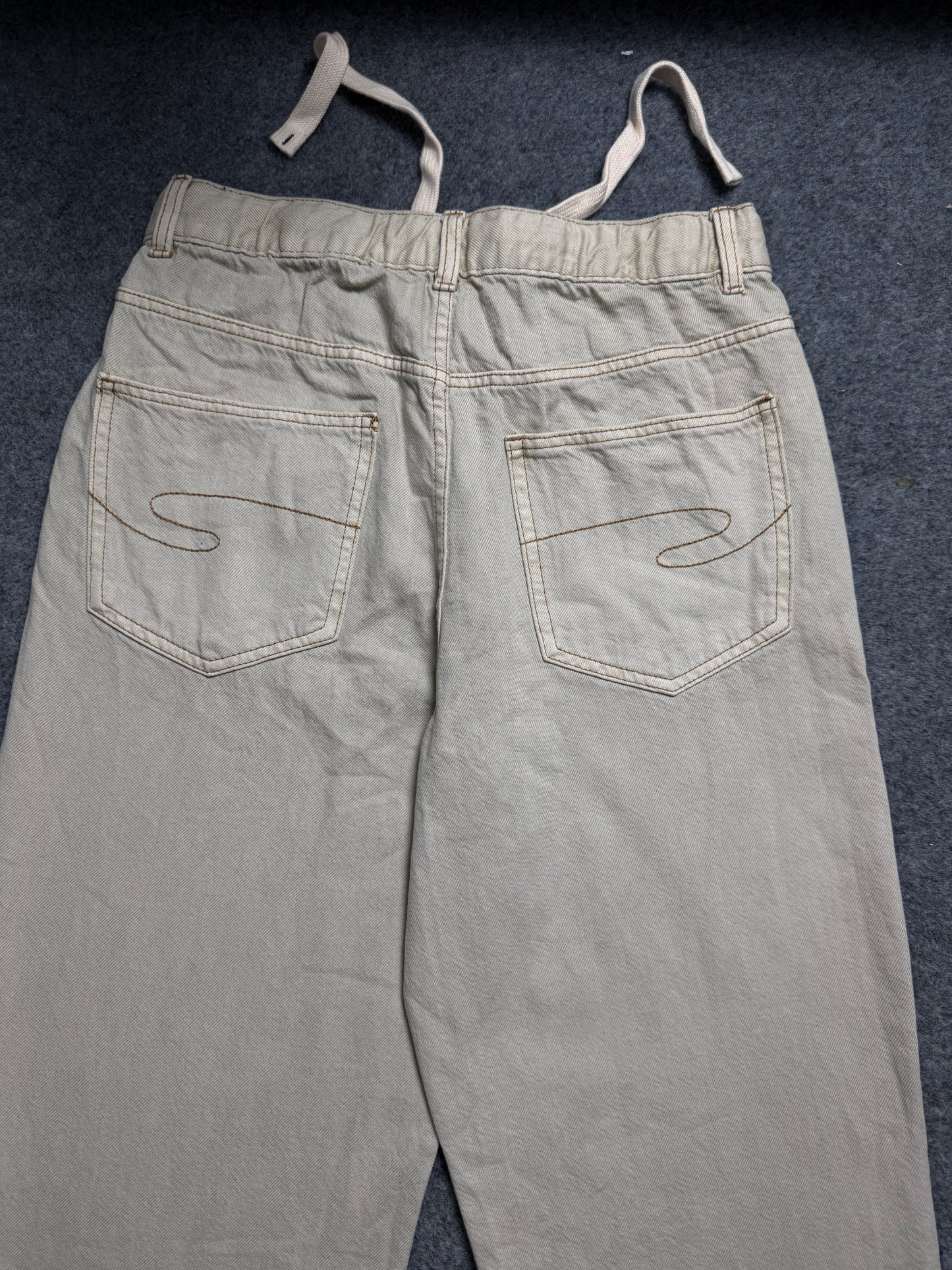 Lee Cooper Baggy Fit Denim Pants in Beige Color