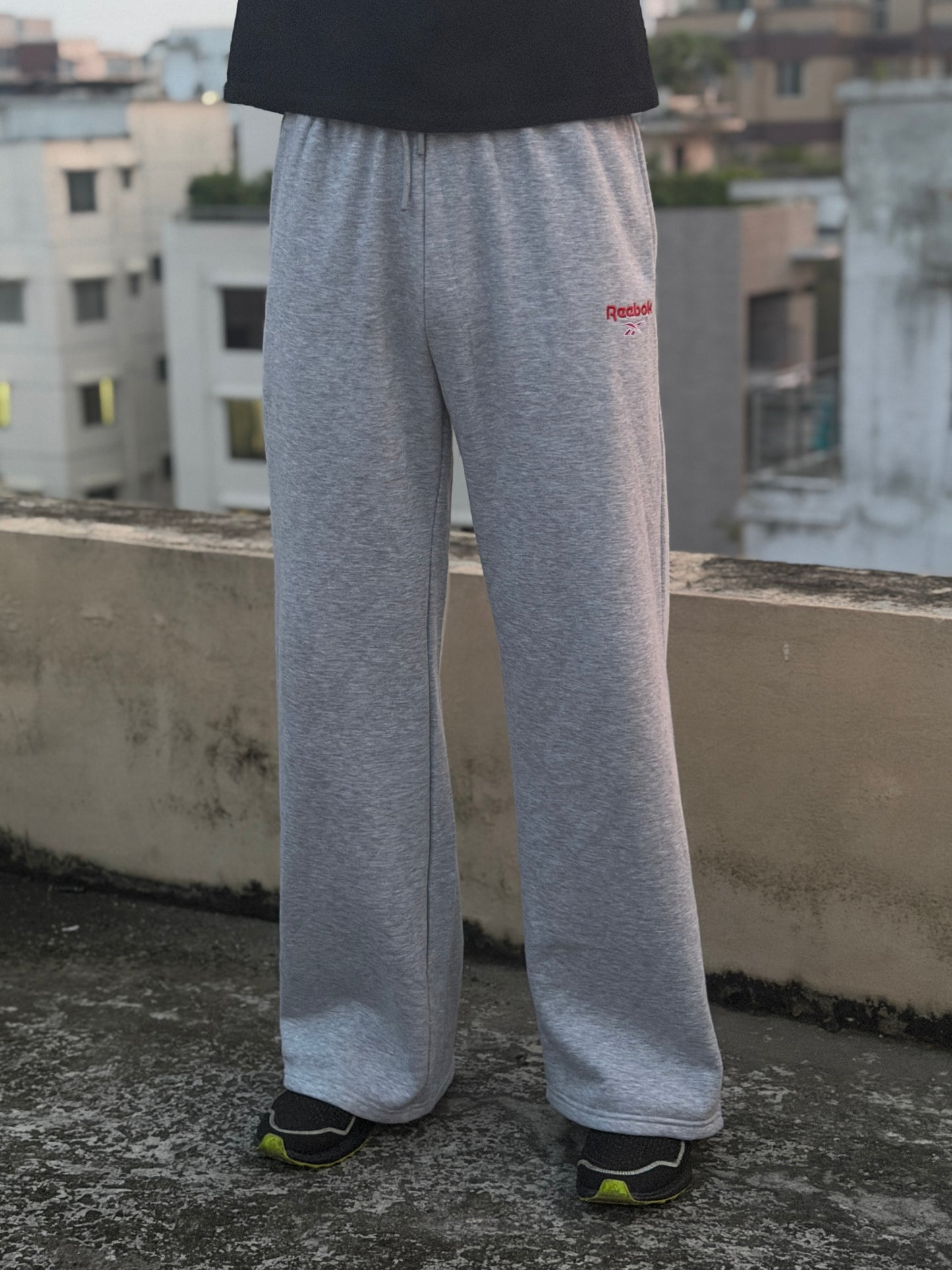 Reebok Identity Small Logo Fleece Wide Leg sweatpants