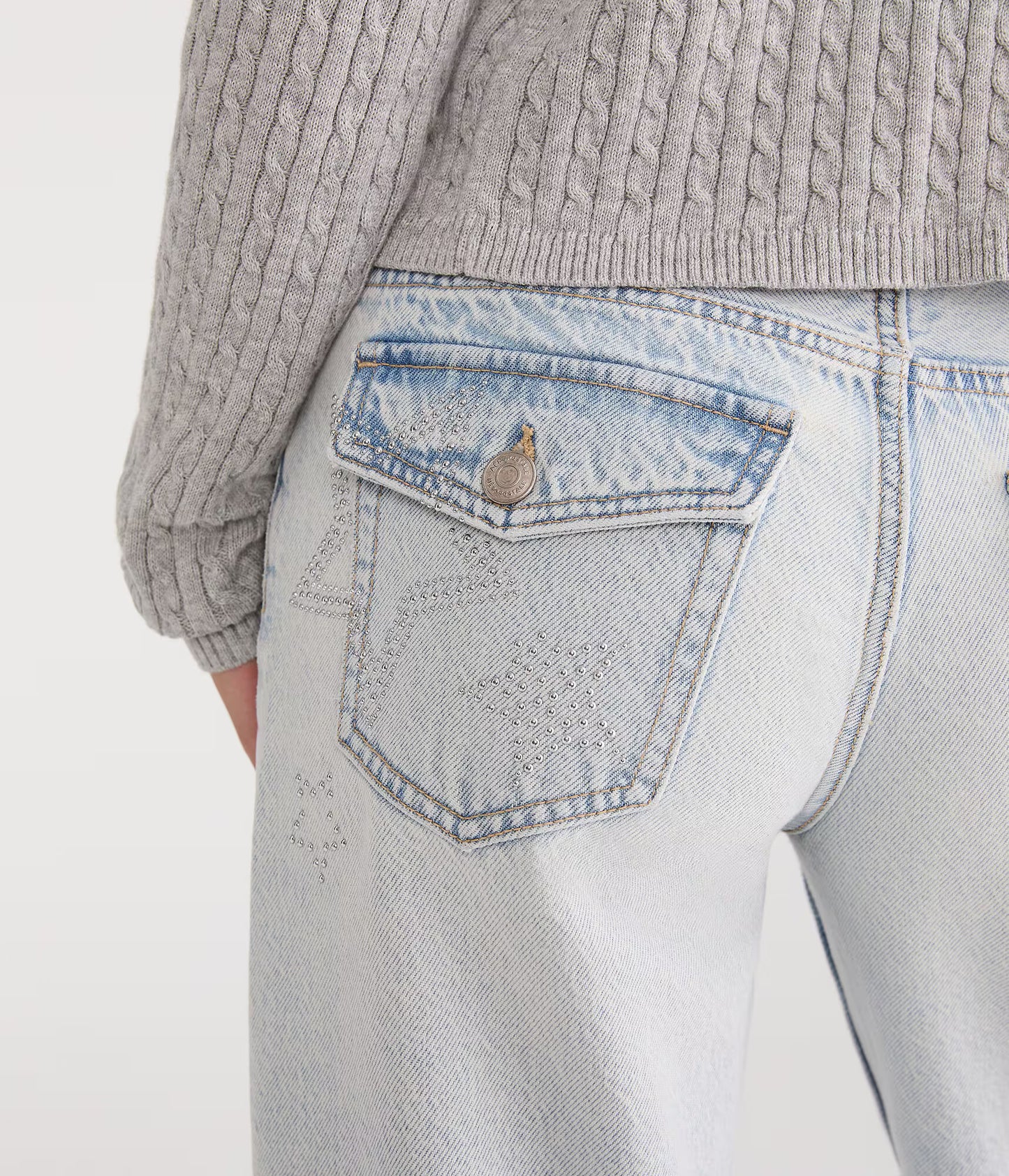 Aeropostale Low-Rise Baggy Wide Leg Star Pocket Jean