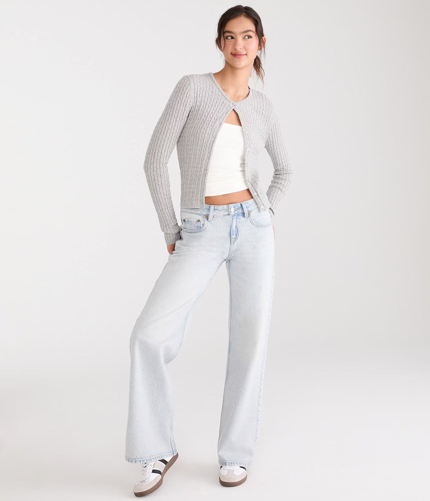 Aeropostale Low-Rise Baggy Wide Leg Star Pocket Jean
