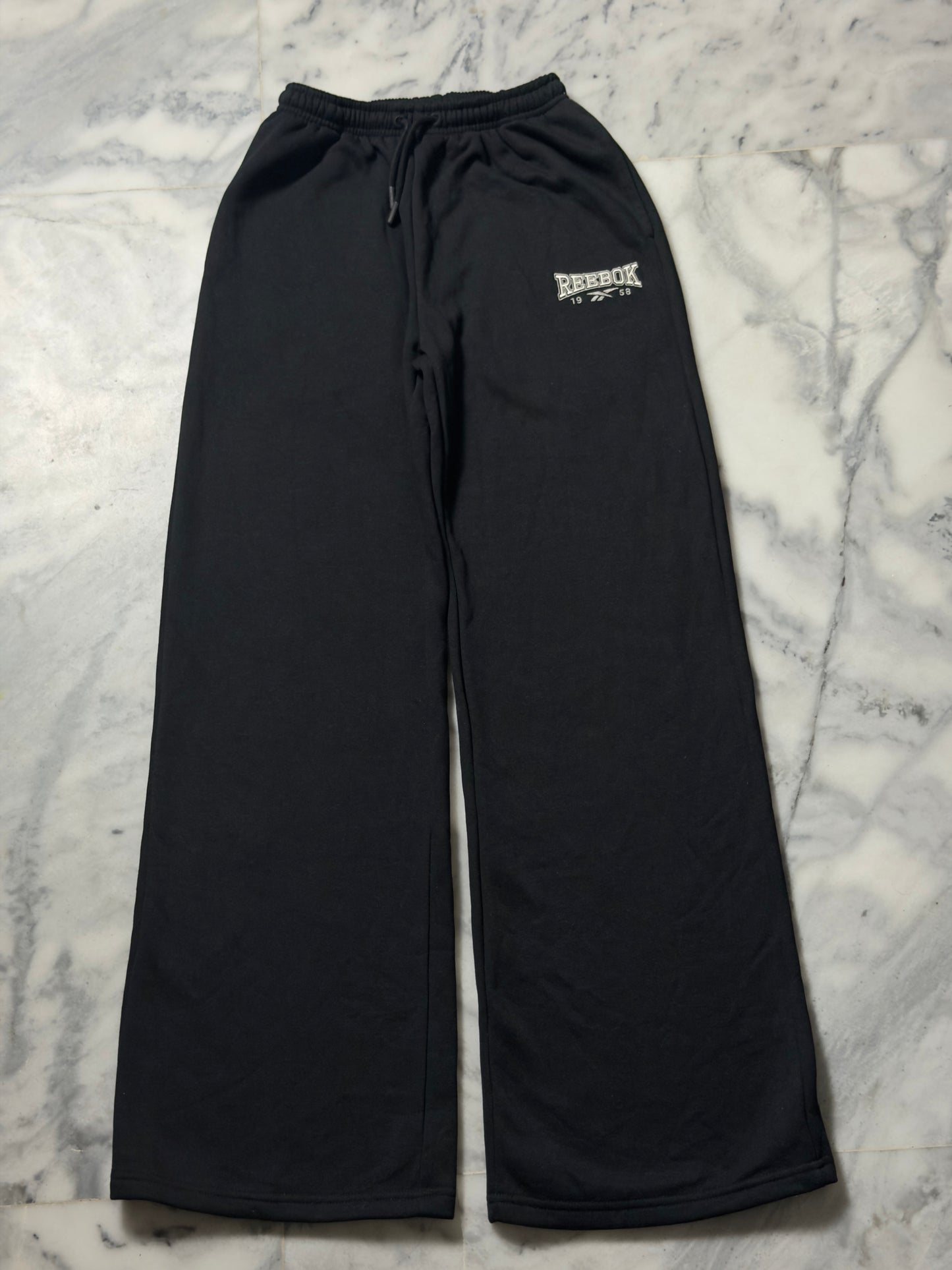 Reebok Identity Small Logo Fleece Wide Leg sweatpants