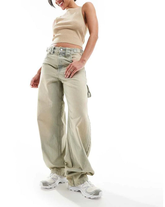 Bershka ballon carpenter jeans in sand bleach wash